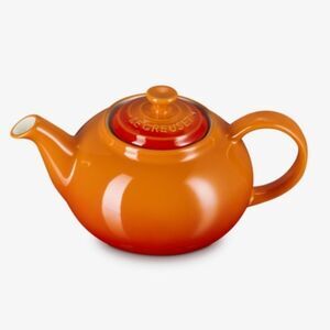 Le Creuset Classic Ceramic  1.3L Teapot- Flame